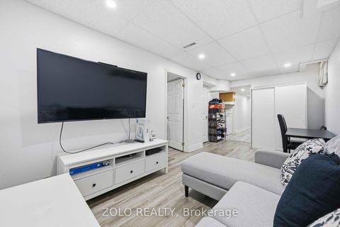 Photo 18 at 82 Piperbrook Crescent, West Hill, Toronto