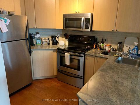 Photo 11 at 4012 - 763 Bay Street, Bay Street Corridor, Toronto