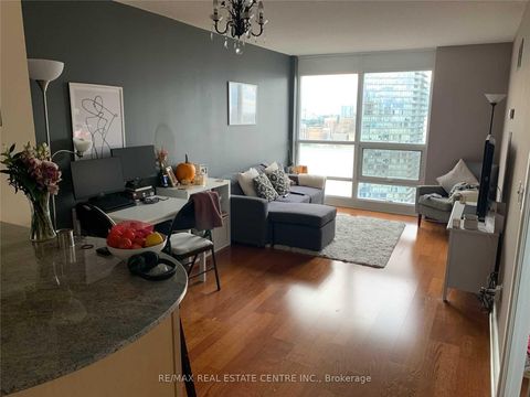 Photo 12 at 4012 - 763 Bay Street, Bay Street Corridor, Toronto