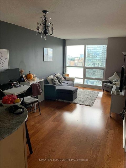 Photo 15 at 4012 - 763 Bay Street, Bay Street Corridor, Toronto