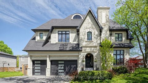 Photo 1 at 38 Maple Grove Avenue, Oak Ridges, Richmond Hill
