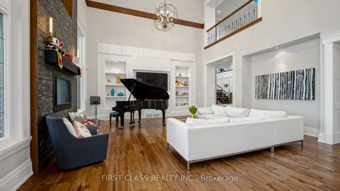 Photo 7 at 38 Maple Grove Avenue, Oak Ridges, Richmond Hill
