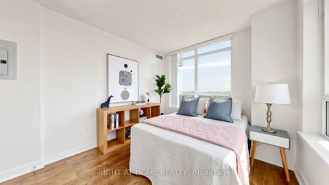 Photo 16 at 2308 - 18 Harrison Garden Boulevard, Willowdale East, Toronto