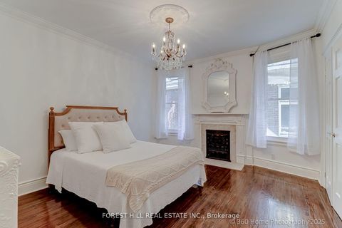 Photo 17 at 379 Huron Street, University, Toronto