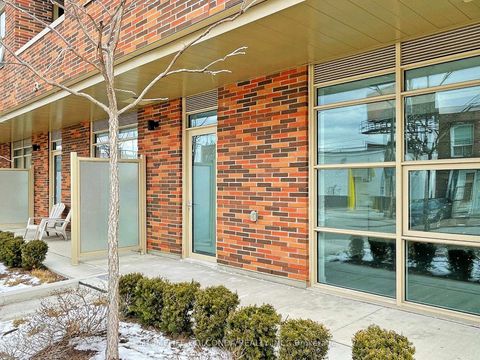 Photo 3 at 107 - 117 Ford Street S, Pellam Park, Toronto