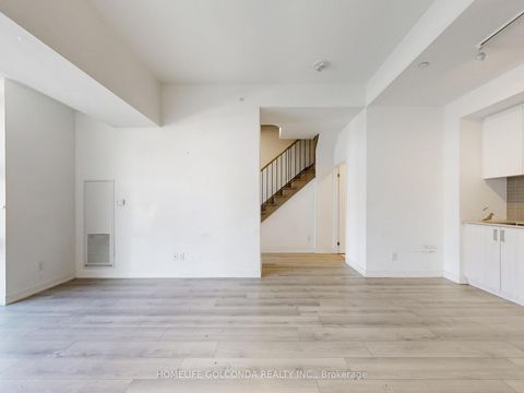 Photo 9 at 107 - 117 Ford Street S, Pellam Park, Toronto