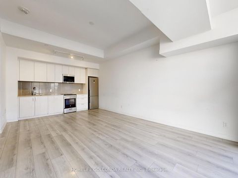 Photo 12 at 107 - 117 Ford Street S, Pellam Park, Toronto