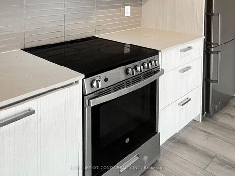 Photo 16 at 107 - 117 Ford Street S, Pellam Park, Toronto