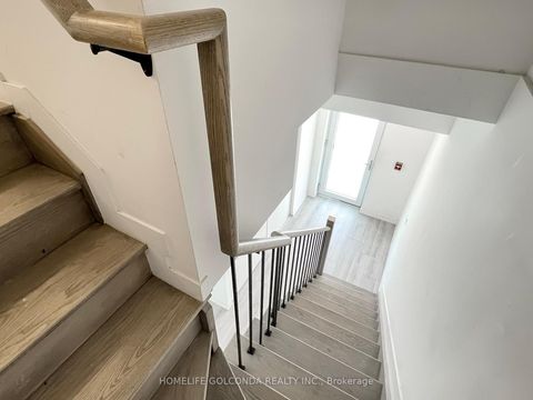 Photo 23 at 107 - 117 Ford Street S, Pellam Park, Toronto