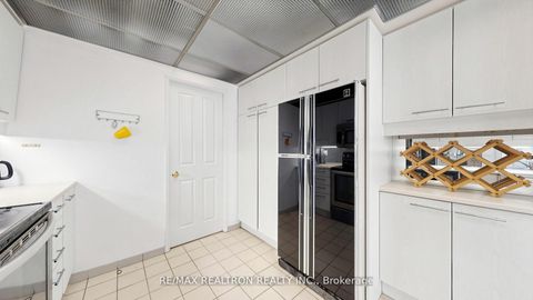 Photo 20 at 1707 - 18 Hollywood Avenue, Willowdale East, Toronto