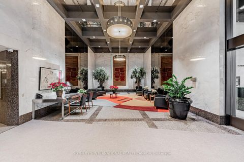 Photo 2 at 1008 - 33 Harbour Square, Waterfront Communities C1, Toronto