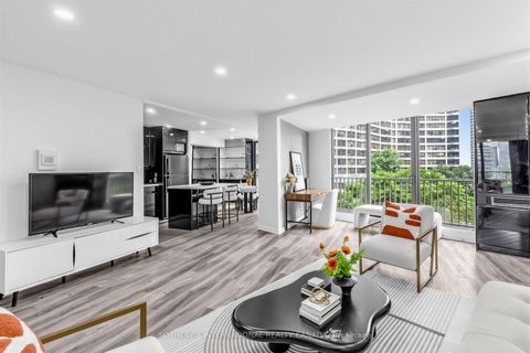 Photo 7 at 1008 - 33 Harbour Square, Waterfront Communities C1, Toronto