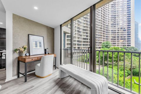 Photo 10 at 1008 - 33 Harbour Square, Waterfront Communities C1, Toronto