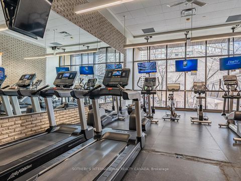 Photo 34 at 1008 - 33 Harbour Square, Waterfront Communities C1, Toronto