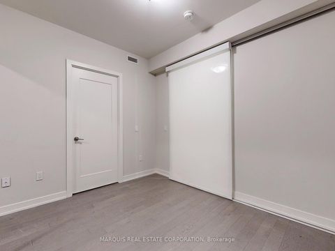 Photo 4 at 505 - 330 Richmond Street W, Waterfront Communities C1, Toronto