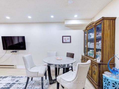 Photo 8 at 22 - 83 Irwin Road, Old Rexdale, Toronto