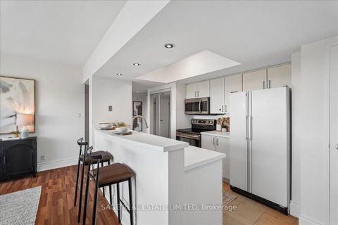 Photo 24 at 901 - 97 Lawton Boulevard, St. Clair, Toronto