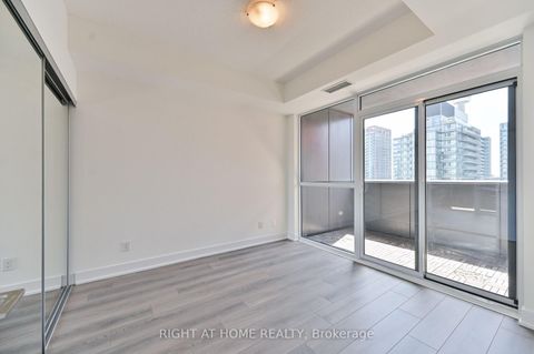 Photo 8 at 3506 - 318 Richmond Street W, Waterfront Communities C1, Toronto