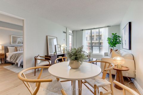 Photo 3 at 907 - 55 Harrison Garden Boulevard, Willowdale East, Toronto