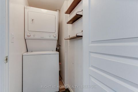 Photo 11 at 907 - 55 Harrison Garden Boulevard, Willowdale East, Toronto