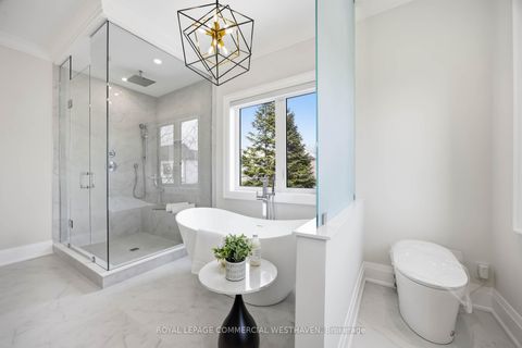 Photo 11 at 98 Charleswood Drive, Clanton Park, Toronto