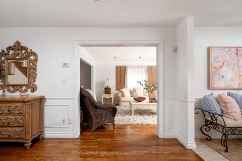 Photo 5 at 33 Lynnhaven Road, Lawrence, Toronto