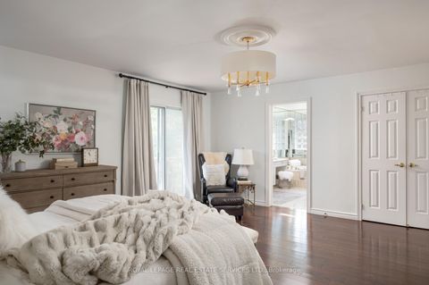 Photo 28 at 33 Lynnhaven Road, Lawrence, Toronto
