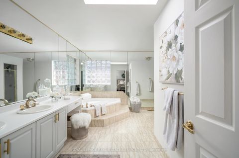 Photo 29 at 33 Lynnhaven Road, Lawrence, Toronto