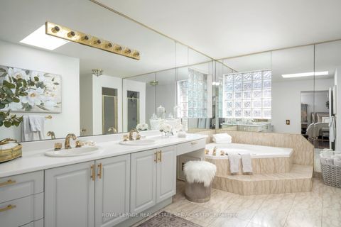 Photo 30 at 33 Lynnhaven Road, Lawrence, Toronto