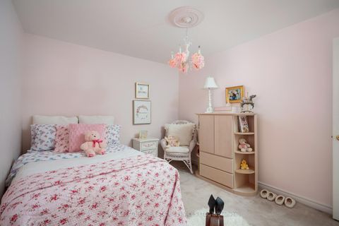 Photo 41 at 33 Lynnhaven Road, Lawrence, Toronto