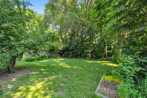 Photo 47 at 33 Lynnhaven Road, Lawrence, Toronto