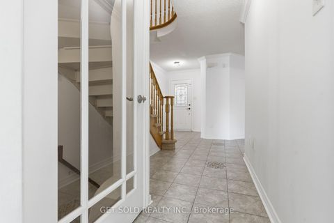 Photo 6 at 28 Hawkins Drive, Ardagh, Barrie
