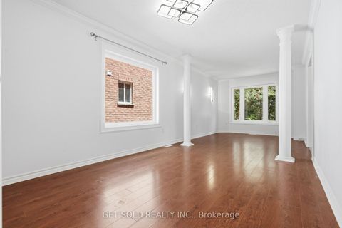 Photo 11 at 28 Hawkins Drive, Ardagh, Barrie