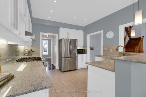 Photo 8 at 5 Magna Carta Road, Shore, Barrie