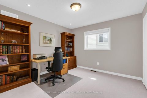 Photo 16 at 5 Magna Carta Road, Shore, Barrie