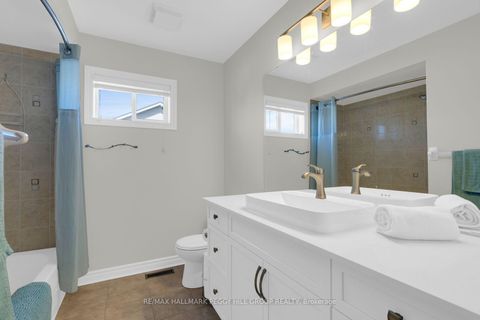 Photo 17 at 5 Magna Carta Road, Shore, Barrie