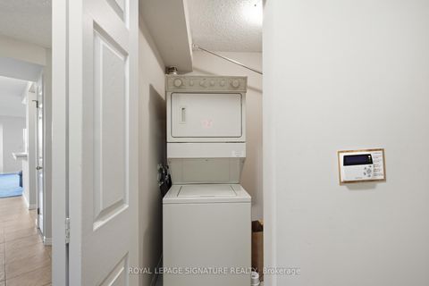 Photo 8 at 301 - 7 Concorde Place, Don Mills, Toronto
