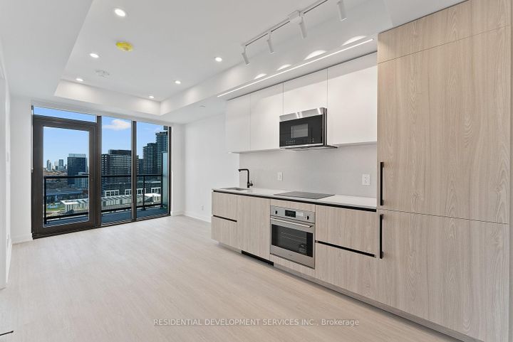 Photo 5 at 1111 - 699 Sheppard Avenue E, Bayview Village, Toronto