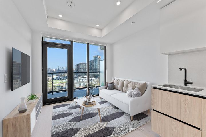 Photo 11 at 1111 - 699 Sheppard Avenue E, Bayview Village, Toronto
