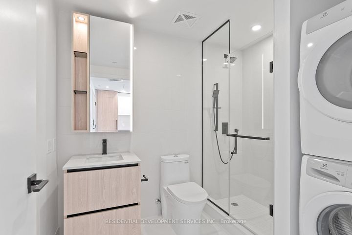 Photo 22 at 1111 - 699 Sheppard Avenue E, Bayview Village, Toronto