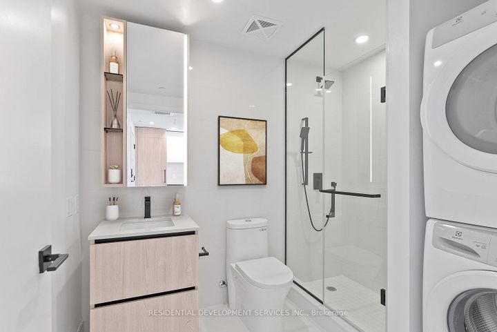 Photo 23 at 1111 - 699 Sheppard Avenue E, Bayview Village, Toronto