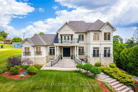 Photo 10 at 776 Woodland Acres Crescent, Rural Vaughan, Vaughan