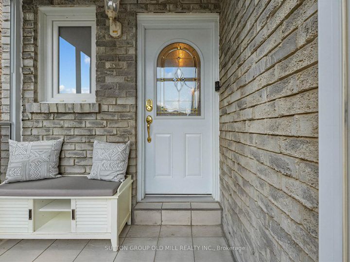 Photo 2 at 1629 Dewberry Crescent, Rathwood, Mississauga