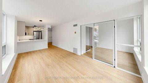 Photo 6 at 220 - 92 King Street E, Yonge Corridor, Toronto