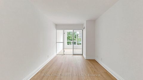 Photo 13 at 220 - 92 King Street E, Yonge Corridor, Toronto