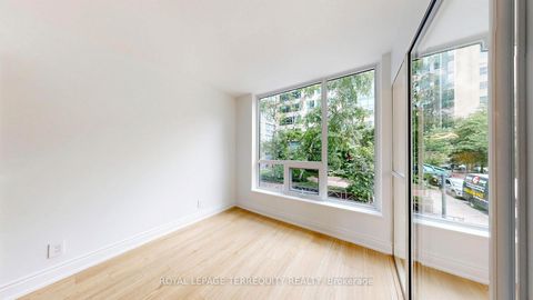 Photo 17 at 220 - 92 King Street E, Yonge Corridor, Toronto