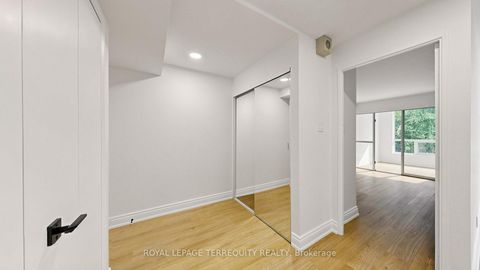 Photo 23 at 220 - 92 King Street E, Yonge Corridor, Toronto