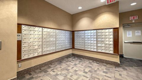 Photo 29 at 220 - 92 King Street E, Yonge Corridor, Toronto