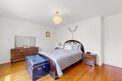 Photo 17 at 243 Epsom Downs Drive, CFB, Toronto