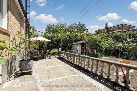 Photo 39 at 243 Epsom Downs Drive, CFB, Toronto
